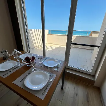 Stunning With Magnificent Sea View, B321 Daire *
